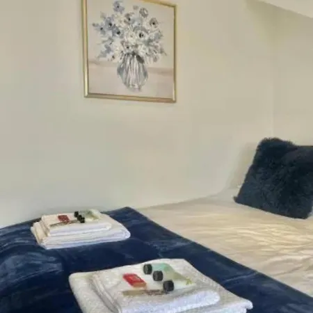 Leeds Urban Retreat- Pet Friendly Flat * ليدز